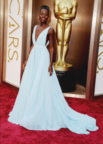 Outstanding Oscars Outfits