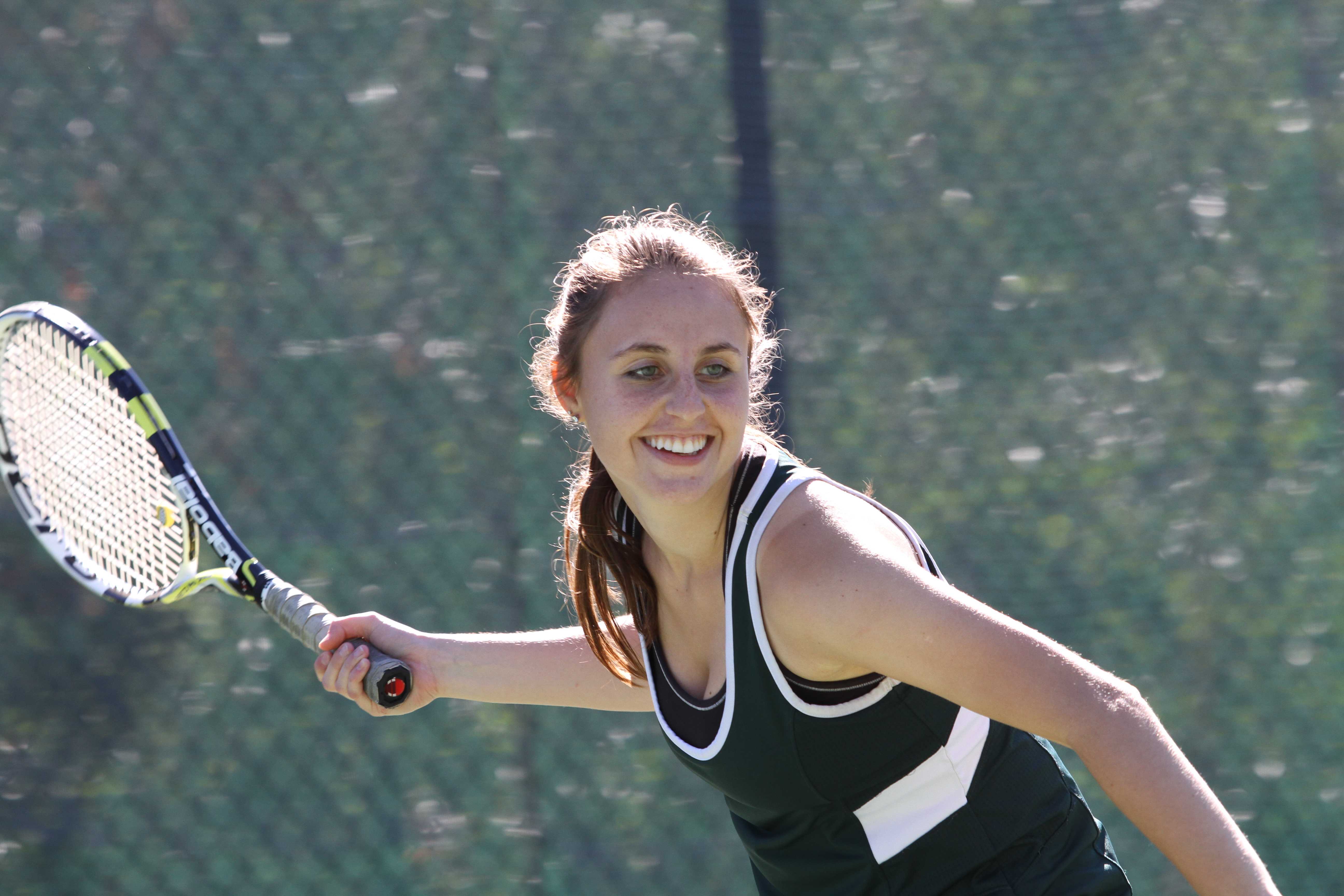 Girls gold tennis wraps up season