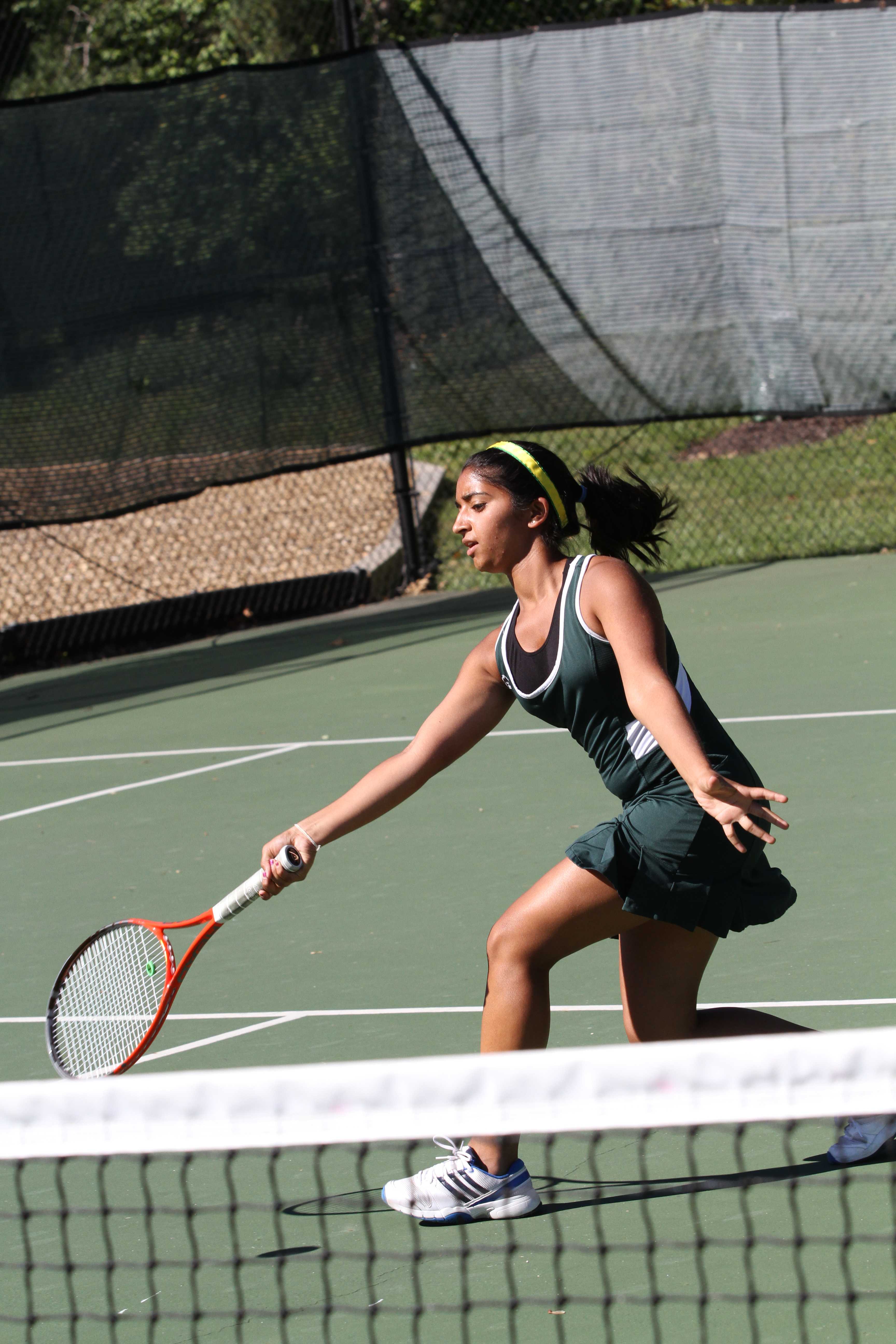 Girls gold tennis wraps up season