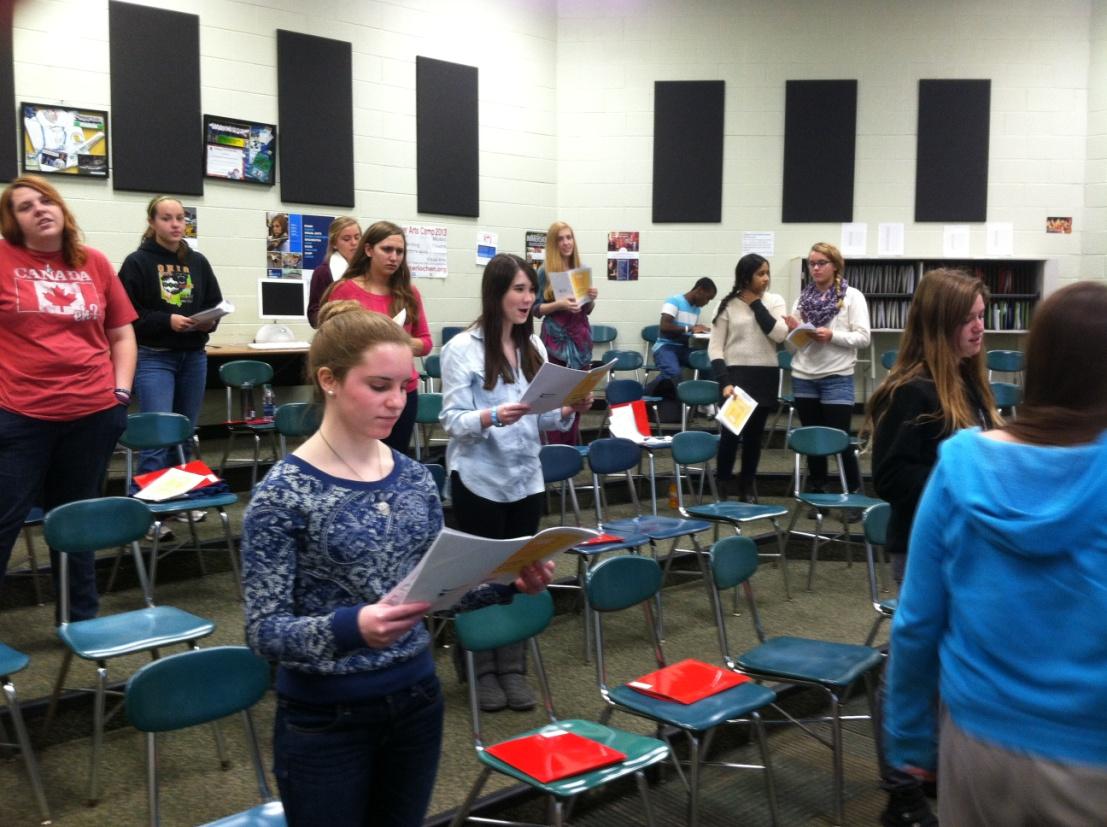 Sycamore’s choir spreads cheer as winter draws near