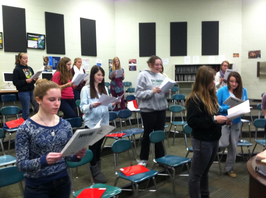 Sycamore’s choir spreads cheer as winter draws near