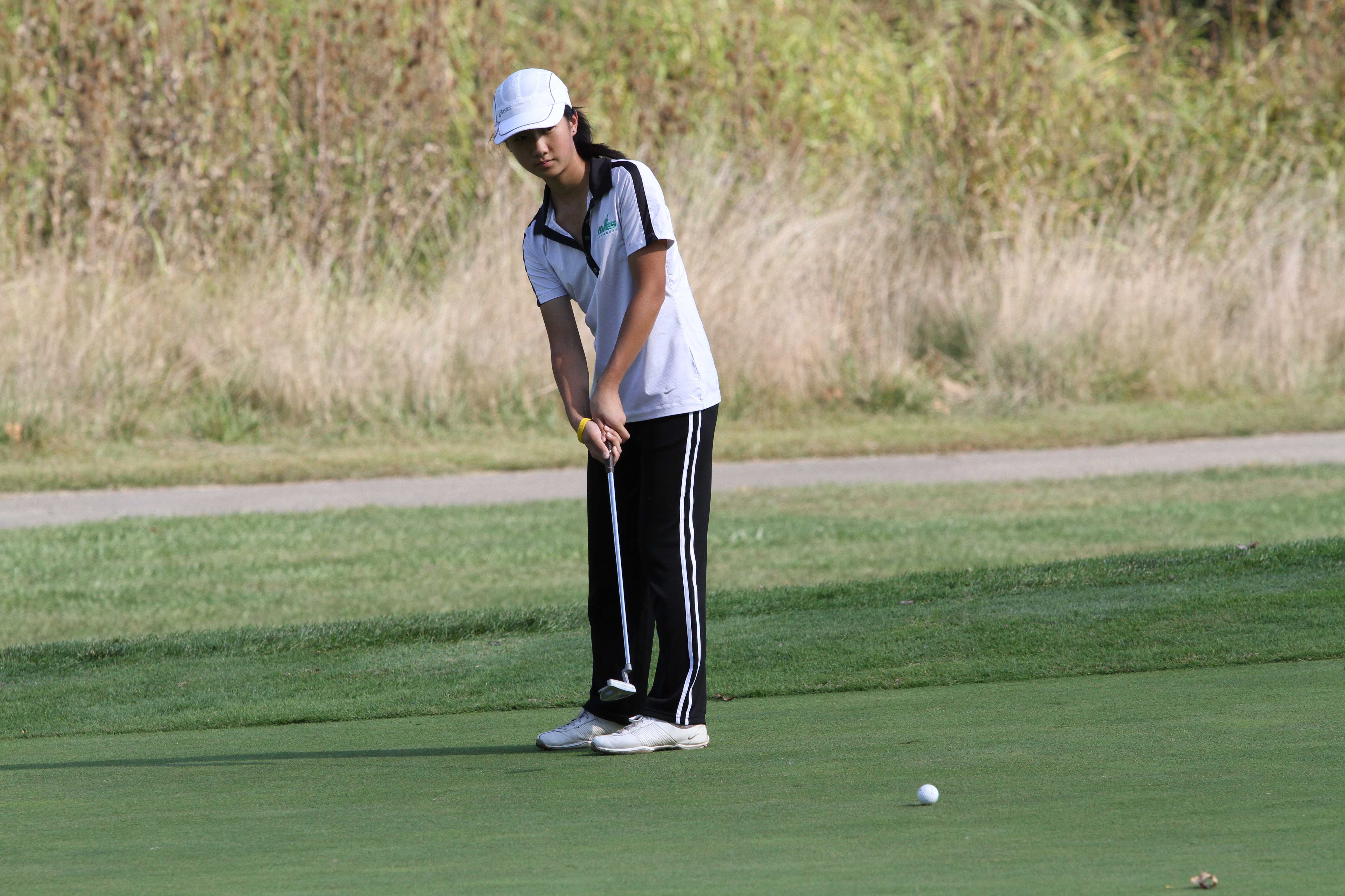 JV girls golf makes way through season