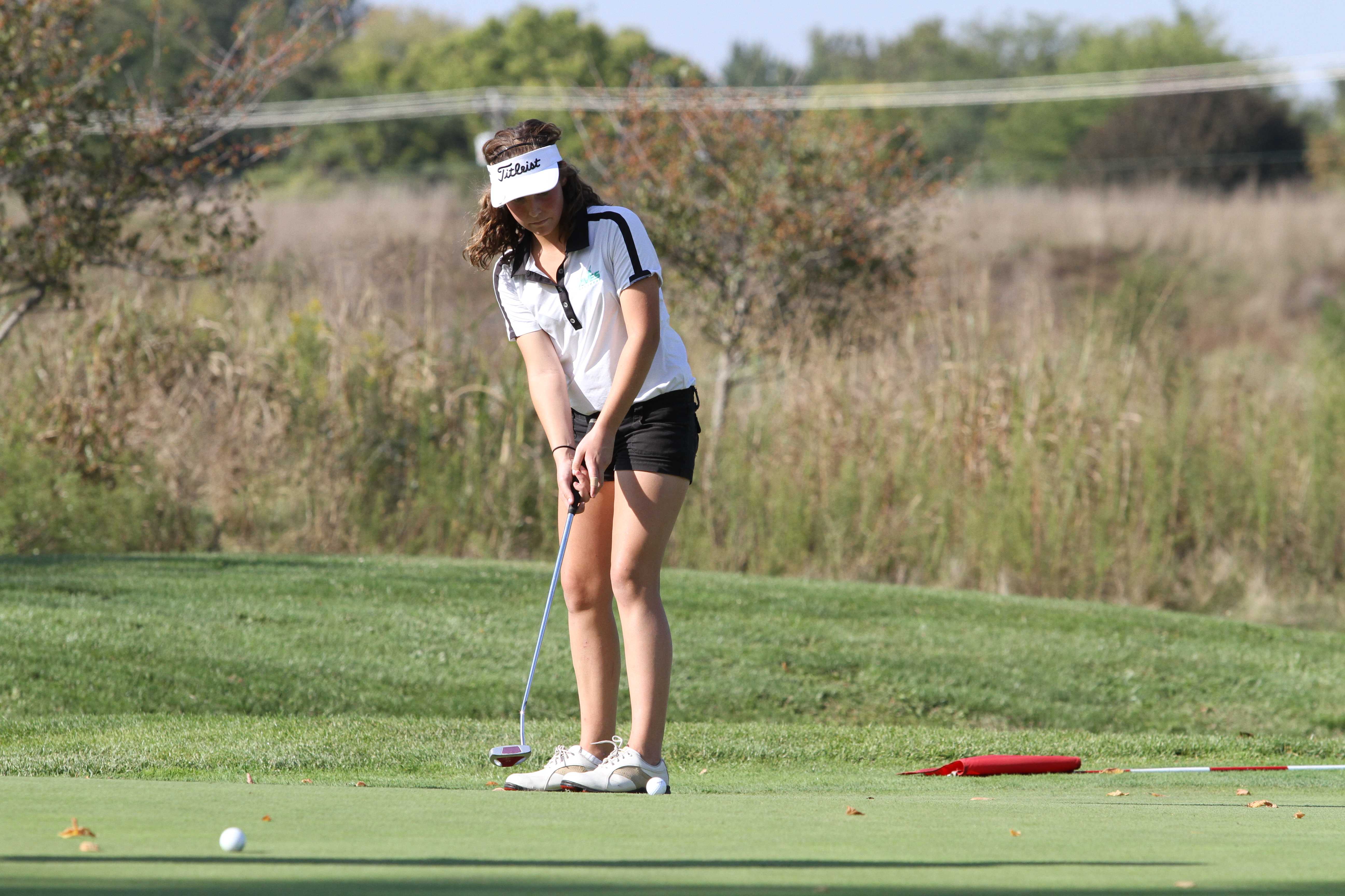 JV girls golf makes way through season