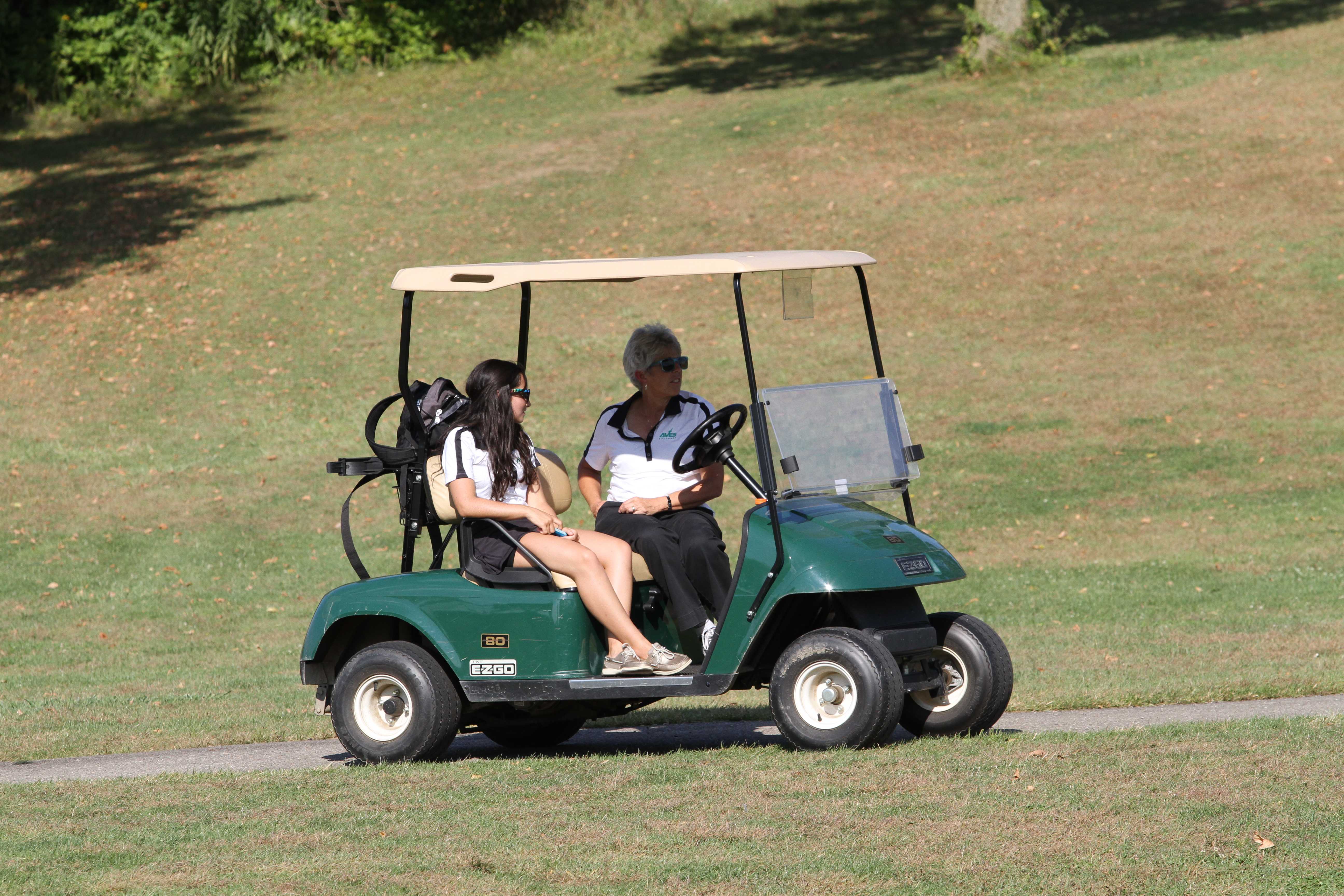 JV girls golf makes way through season