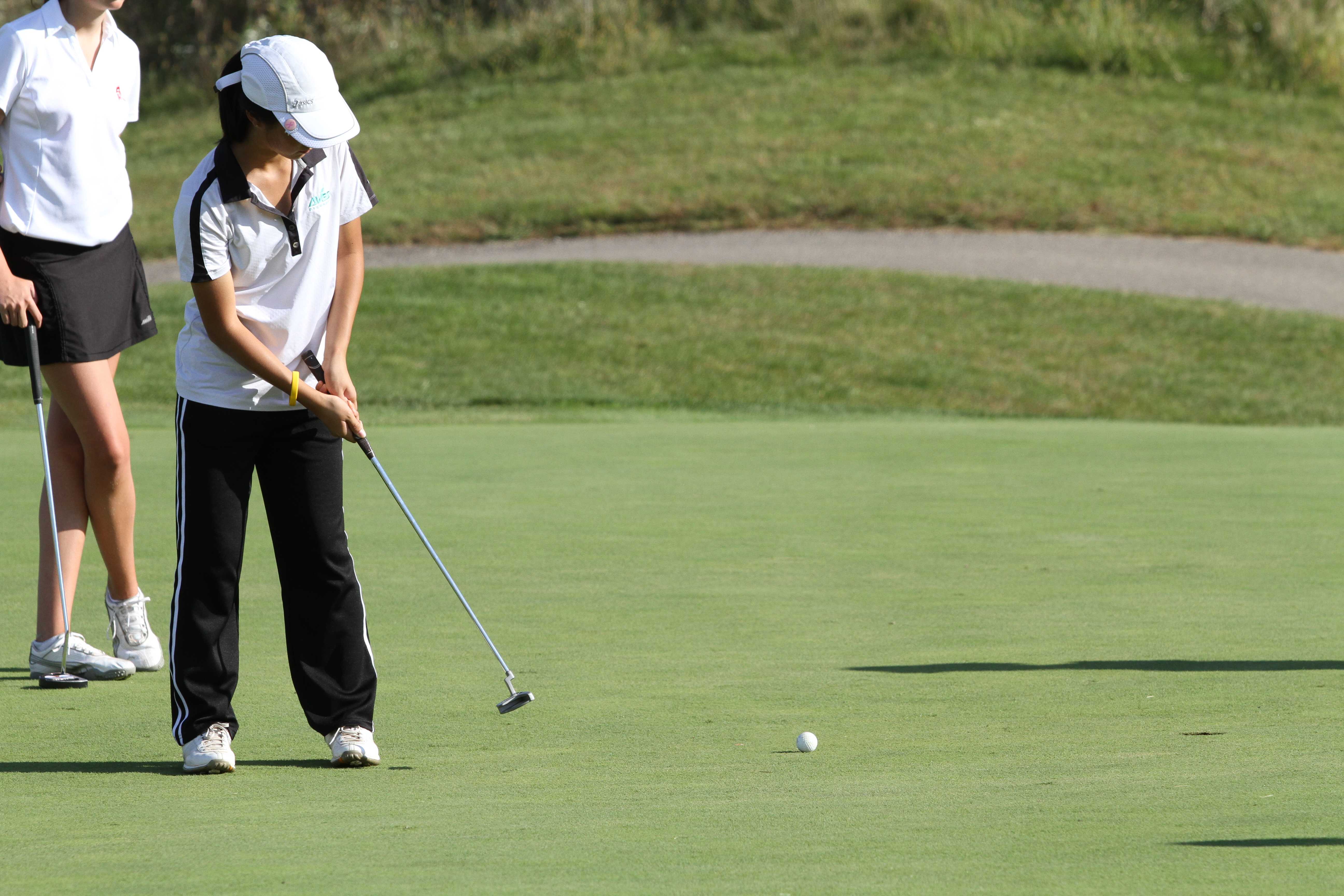 JV girls golf makes way through season