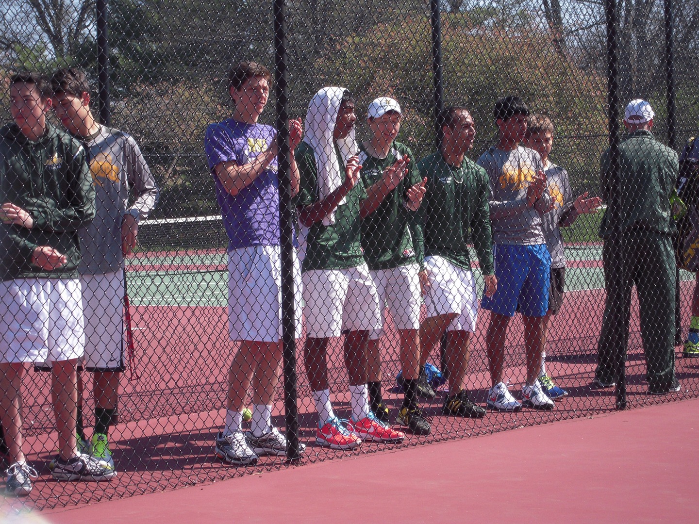 Varsity Gold tennis continues strong season 