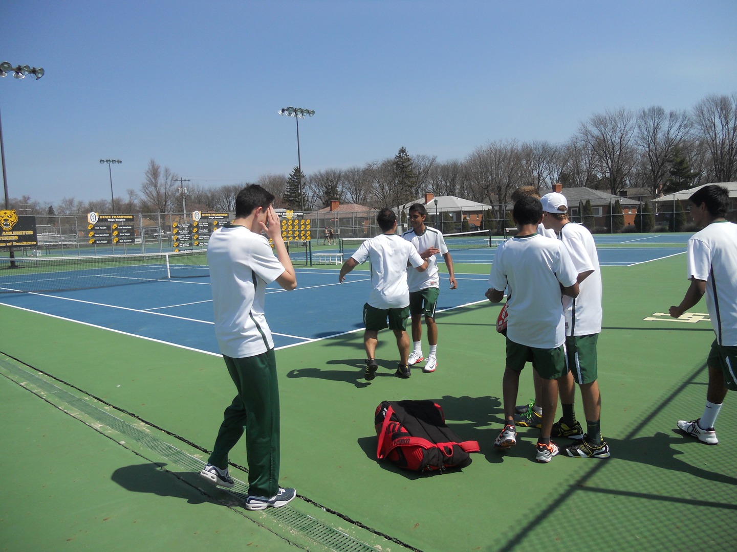 Varsity Gold tennis continues strong season 