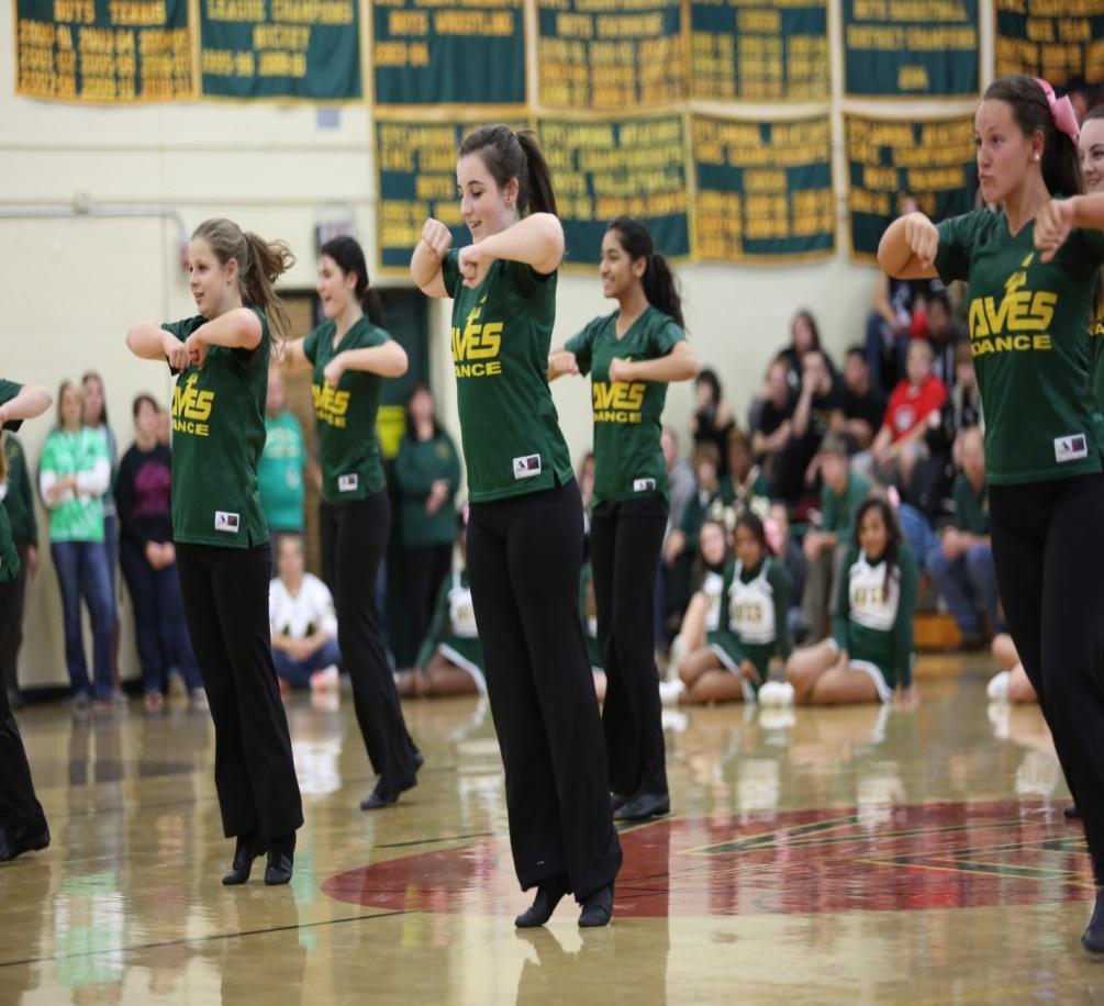 Flyerettes dance to raise school spirit