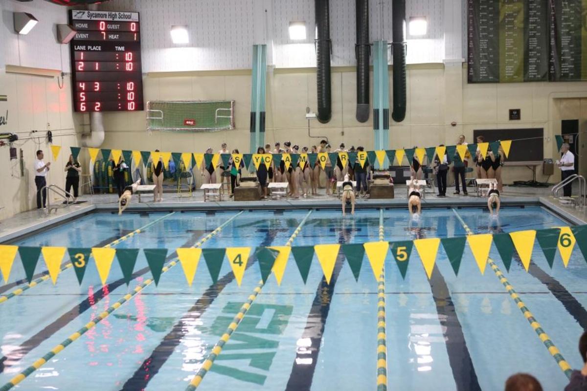 Swimmers showcase talents throughout the season