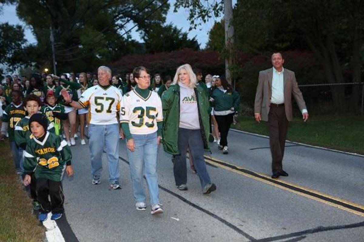 Giving cheers for Homecoming Day