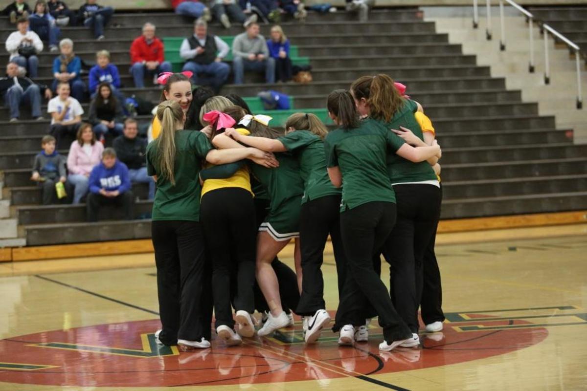 Flyerettes dance at Senior Night