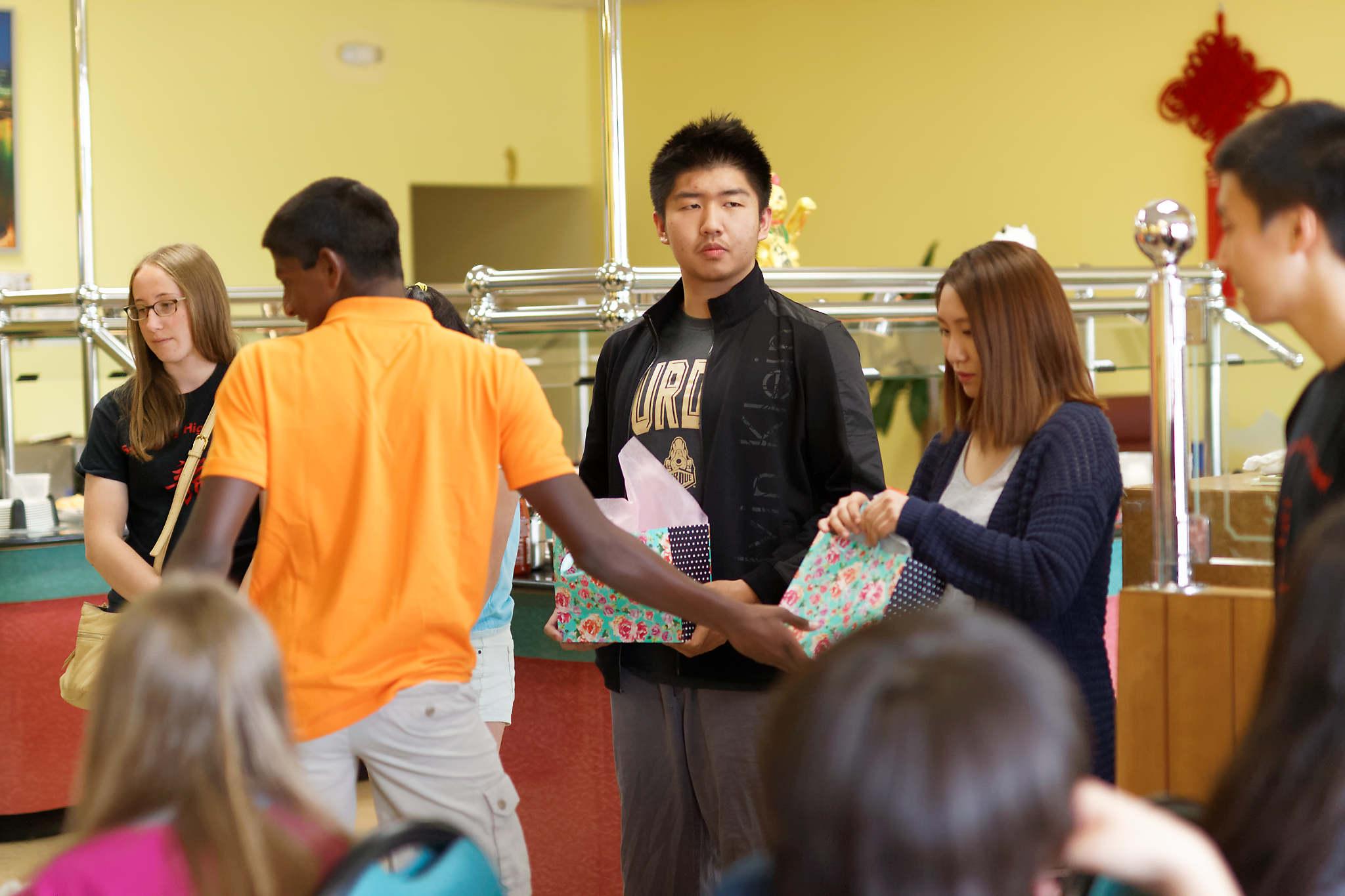 Chinese Club sends off seniors