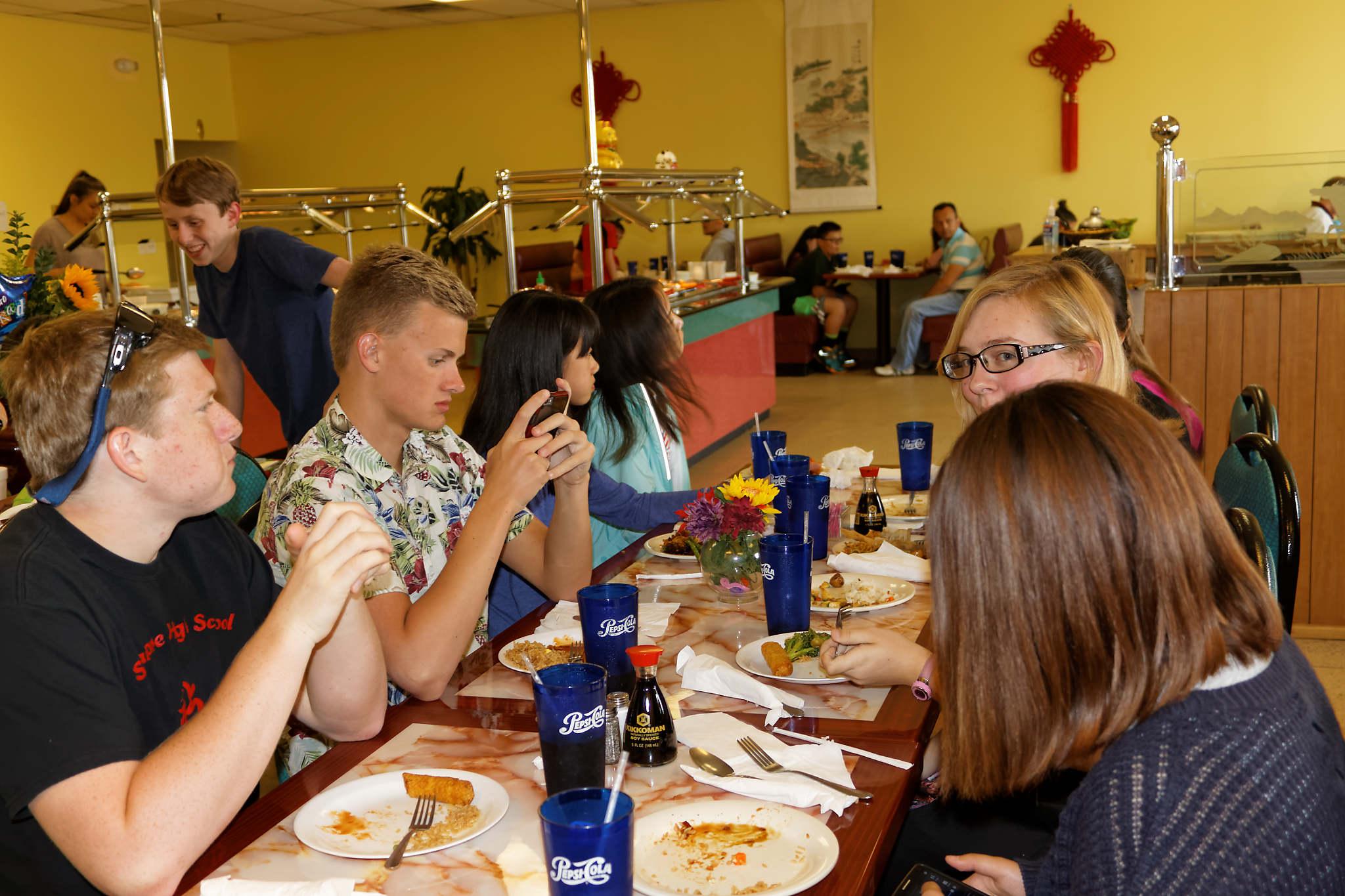 Chinese Club sends off seniors