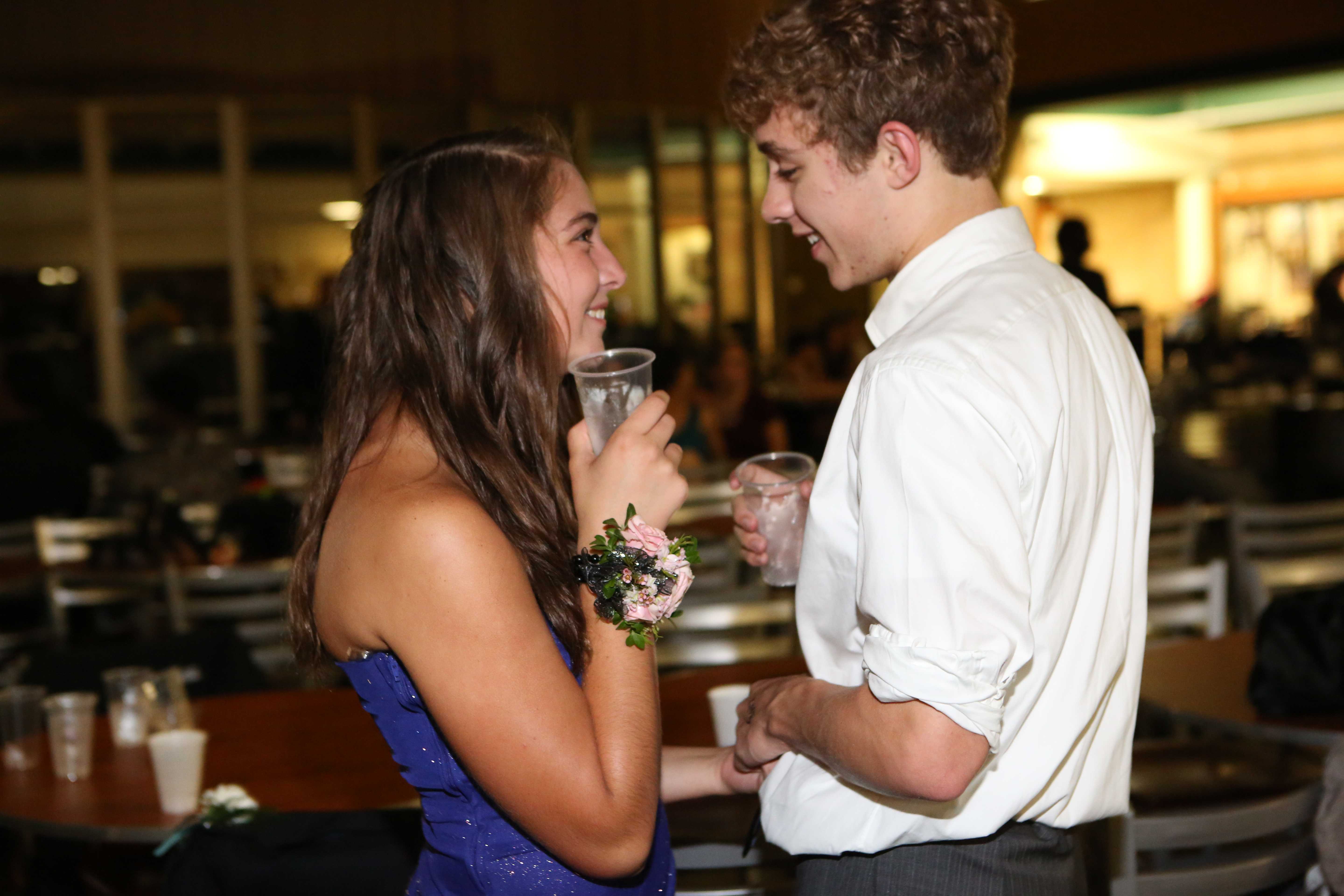 Dancing the night away: Students enjoy Homecoming