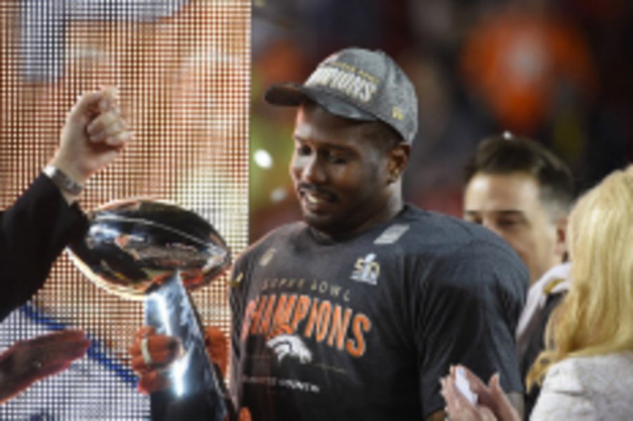 Super Bowl MVP Von Miller hoists the Vince Lombardi trophy while celebrating his 24-10 victory. Miller ended the game with six tackles and 2.5 sacks. The game took place in the brand new home of the San Francisco 49ers, Levi’s Stadium.
