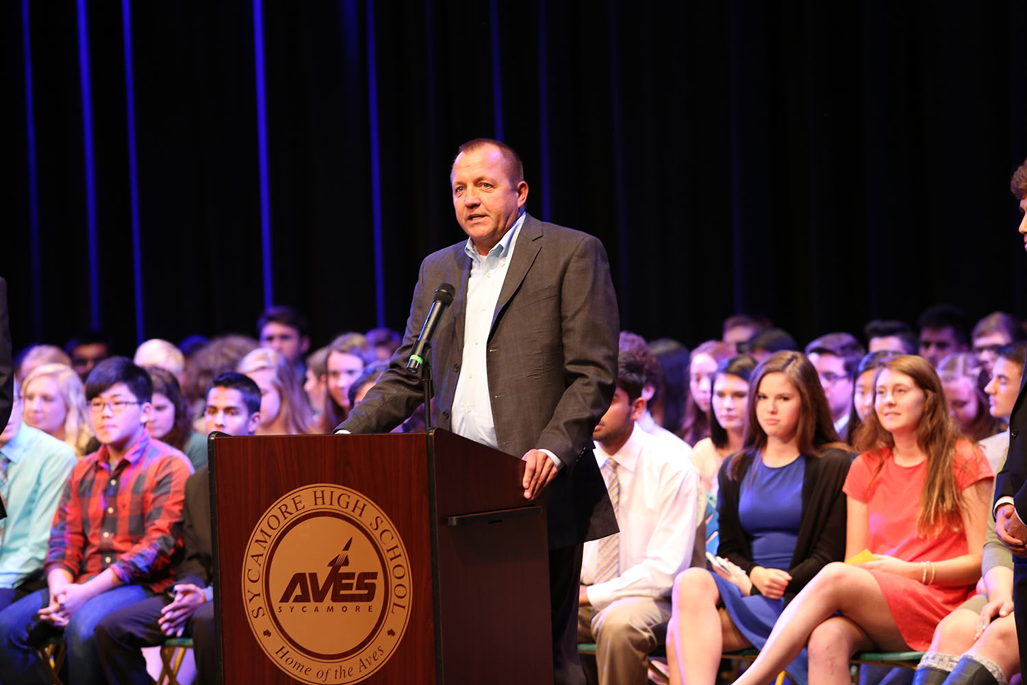 NHS induction ceremony recognizes outstanding students