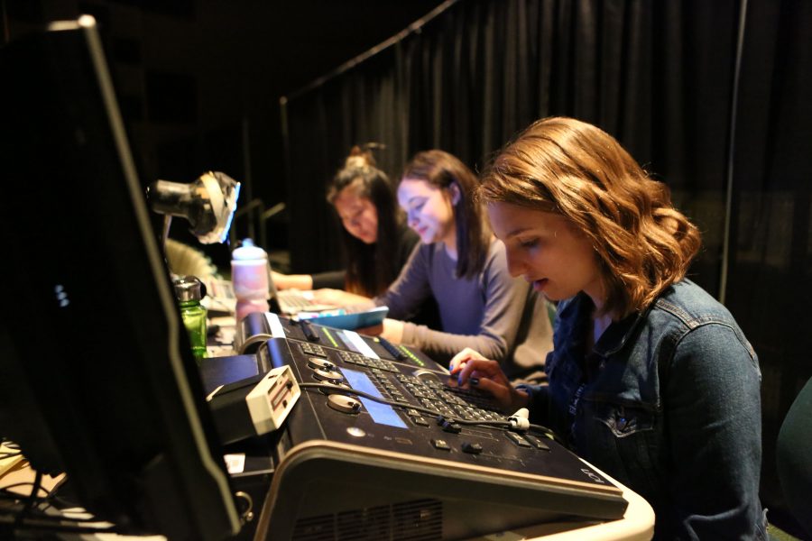 TECHNICALLY CORRECT. During Aves Theaters production season of 2015-2016 they produced Almost Maine.  Former SHS seniors Lexy Rile and Jessica Wei and current sophomore Sara Margolis are hard at work. Nittin Pauletti 11 said, “Tech is a great way to be creative and learn new leadership skills.” All photos courtesy of McDaniel’s Photography