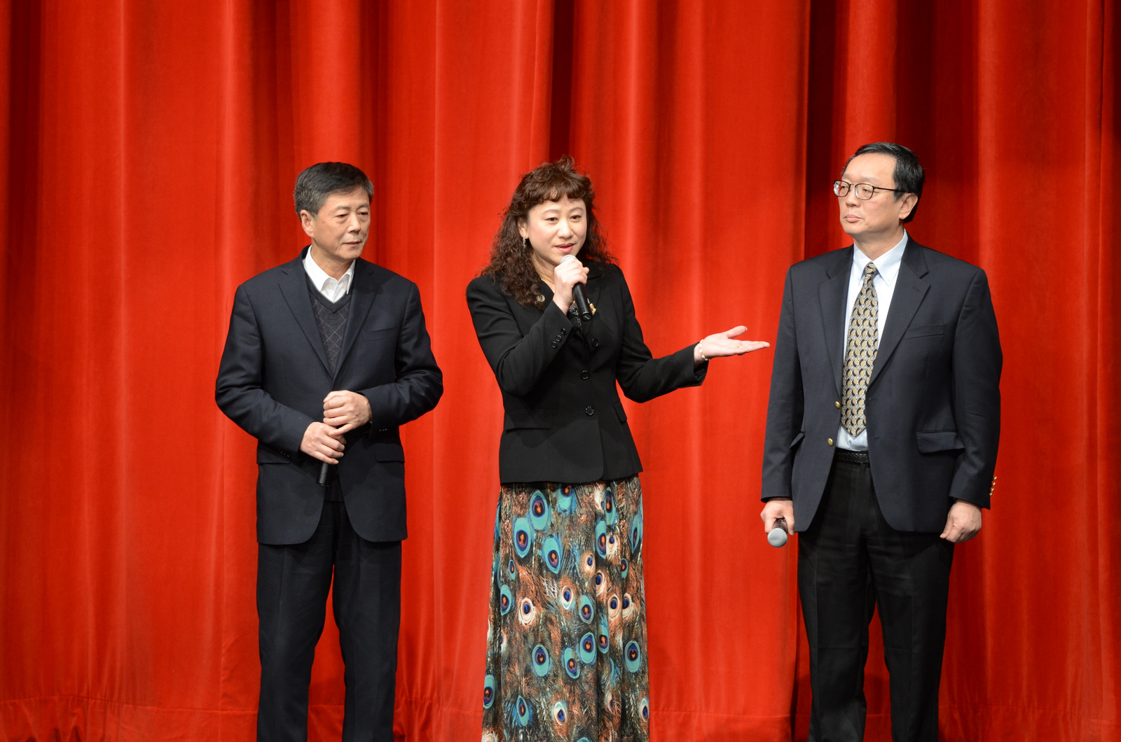 Chinese school ‘sings’ in new year