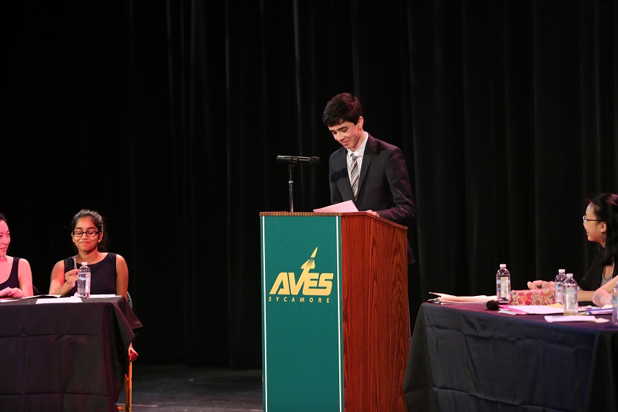 Sophomores wrap up debates