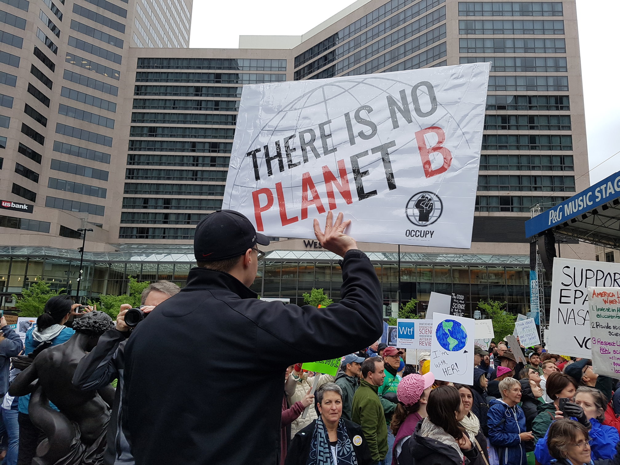 Cincinnati marches for science