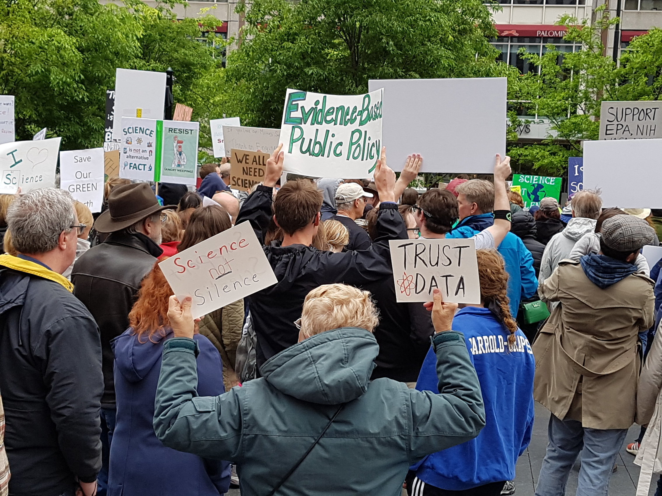 Cincinnati marches for science