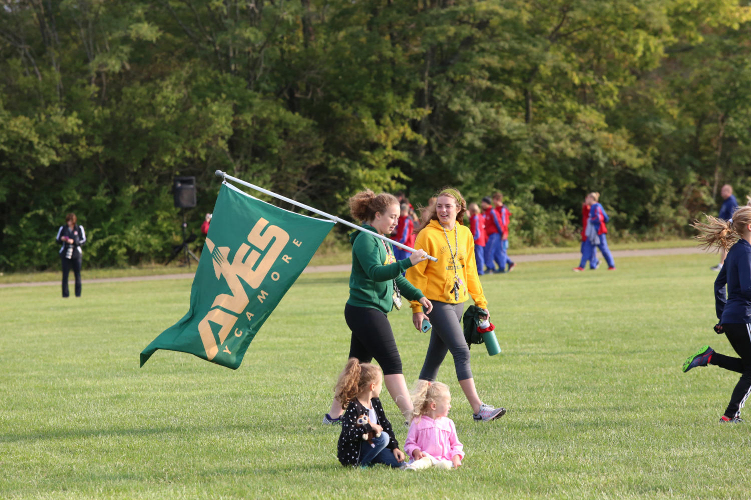 Cross country runs into Mason Invitational