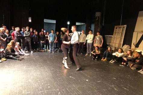 Spanish students learn to dance