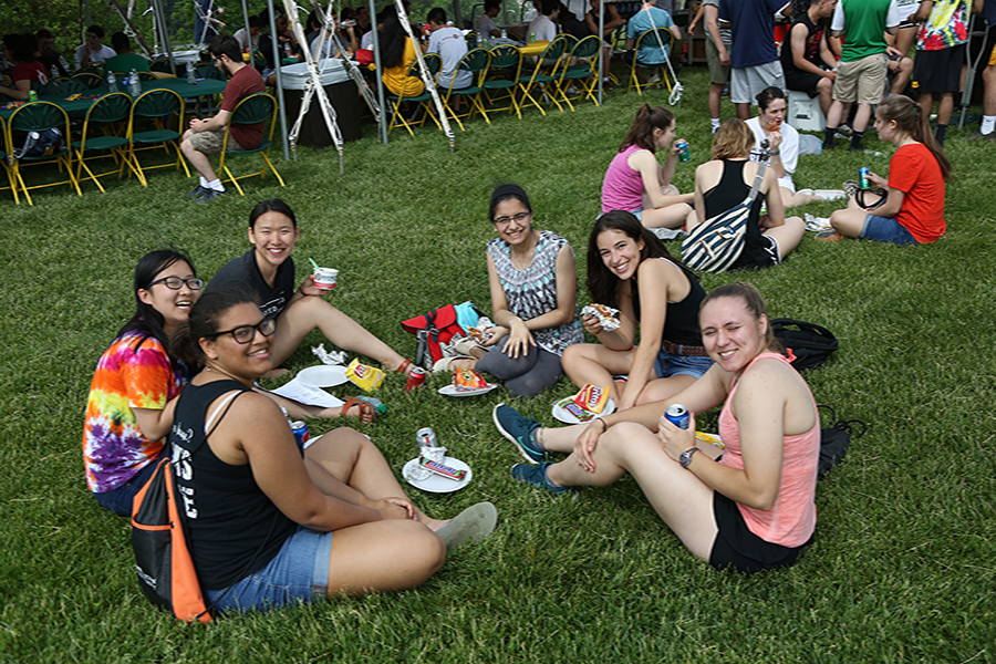 Seniors attend cookout