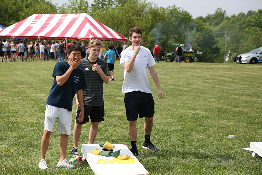 Seniors attend cookout