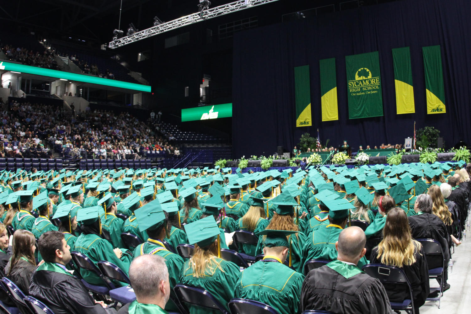 Seniors soar through graduation