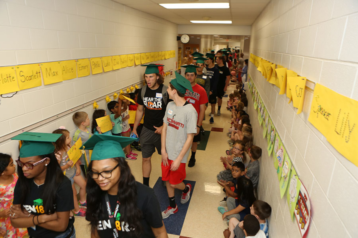 Seniors visit elementary schools