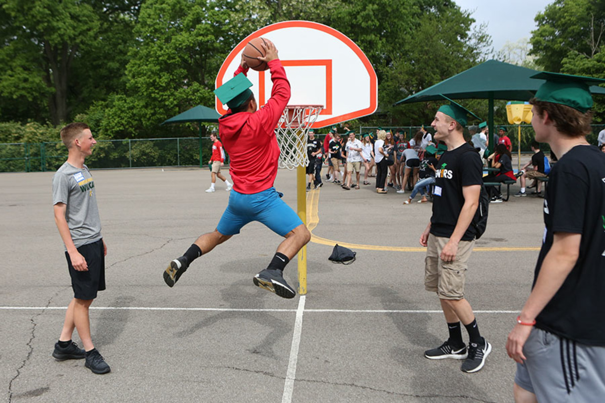 Seniors visit elementary schools