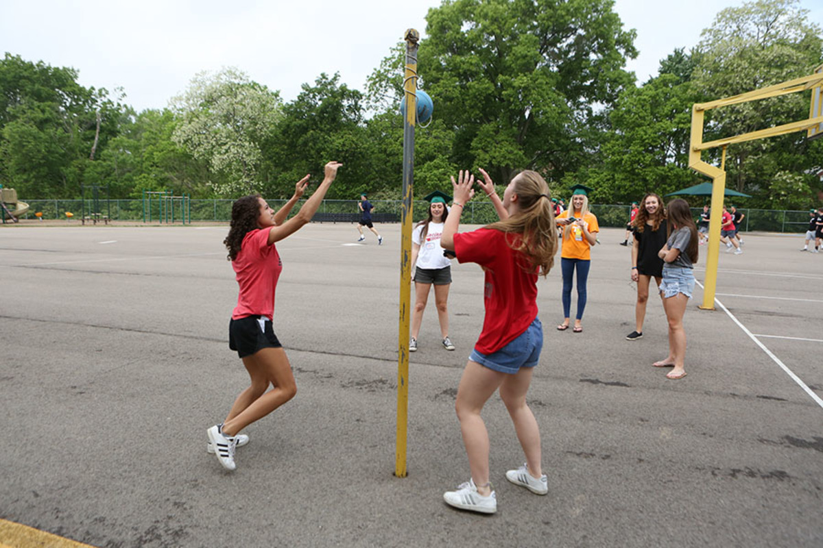 Seniors visit elementary schools