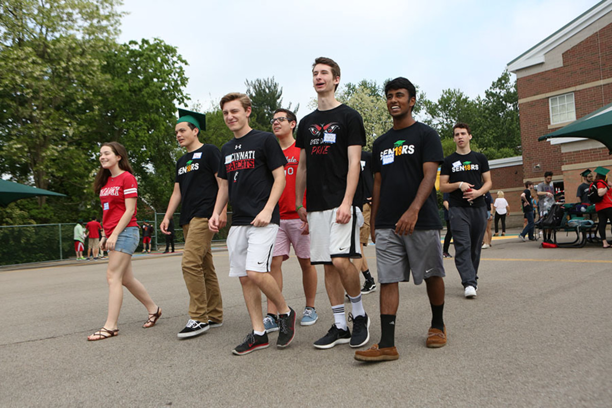 Seniors visit elementary schools