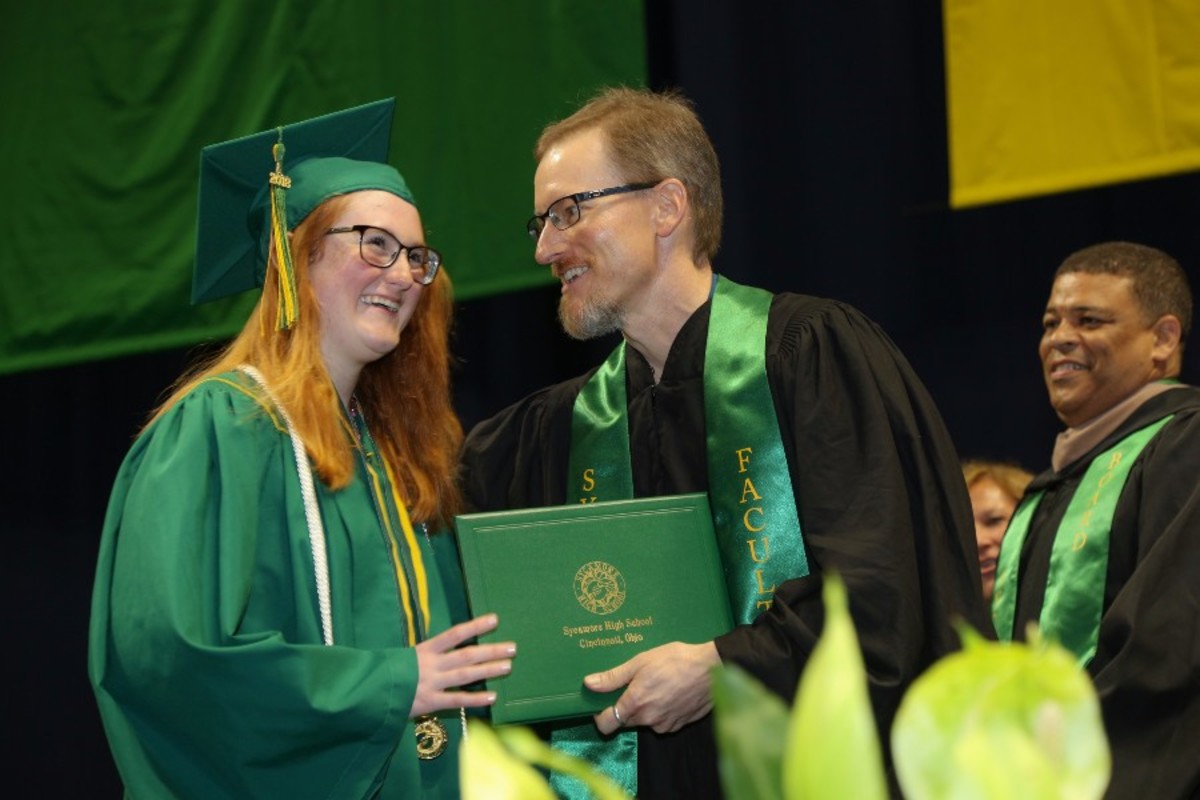 Seniors soar through graduation