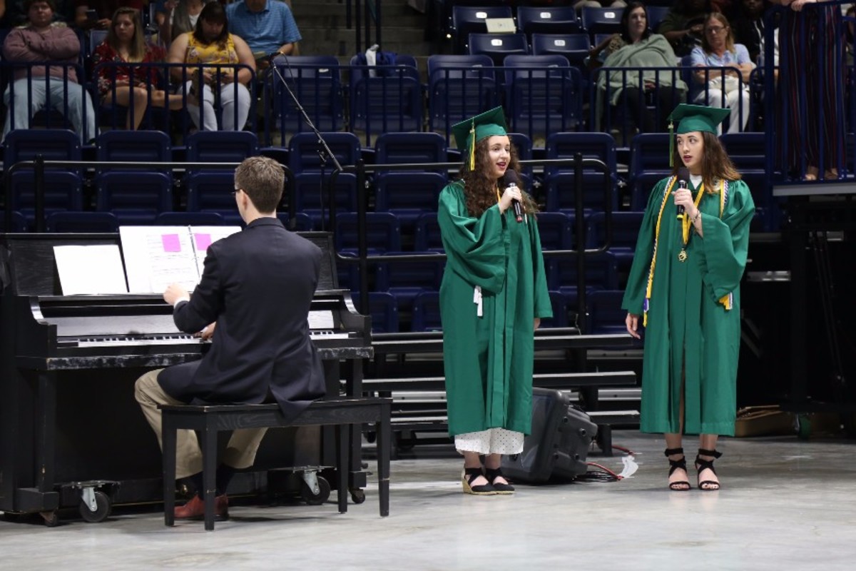 Seniors soar through graduation