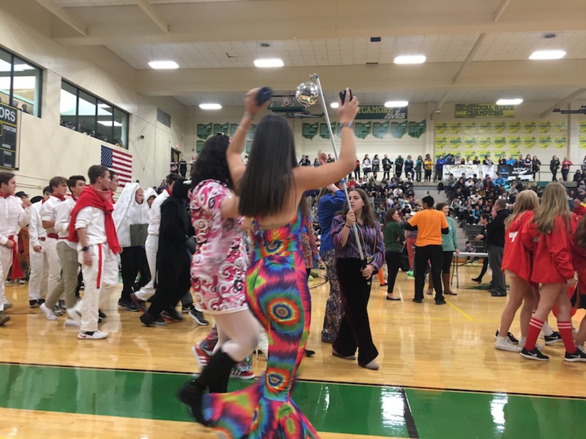 Seniors dress up, enjoy tradition