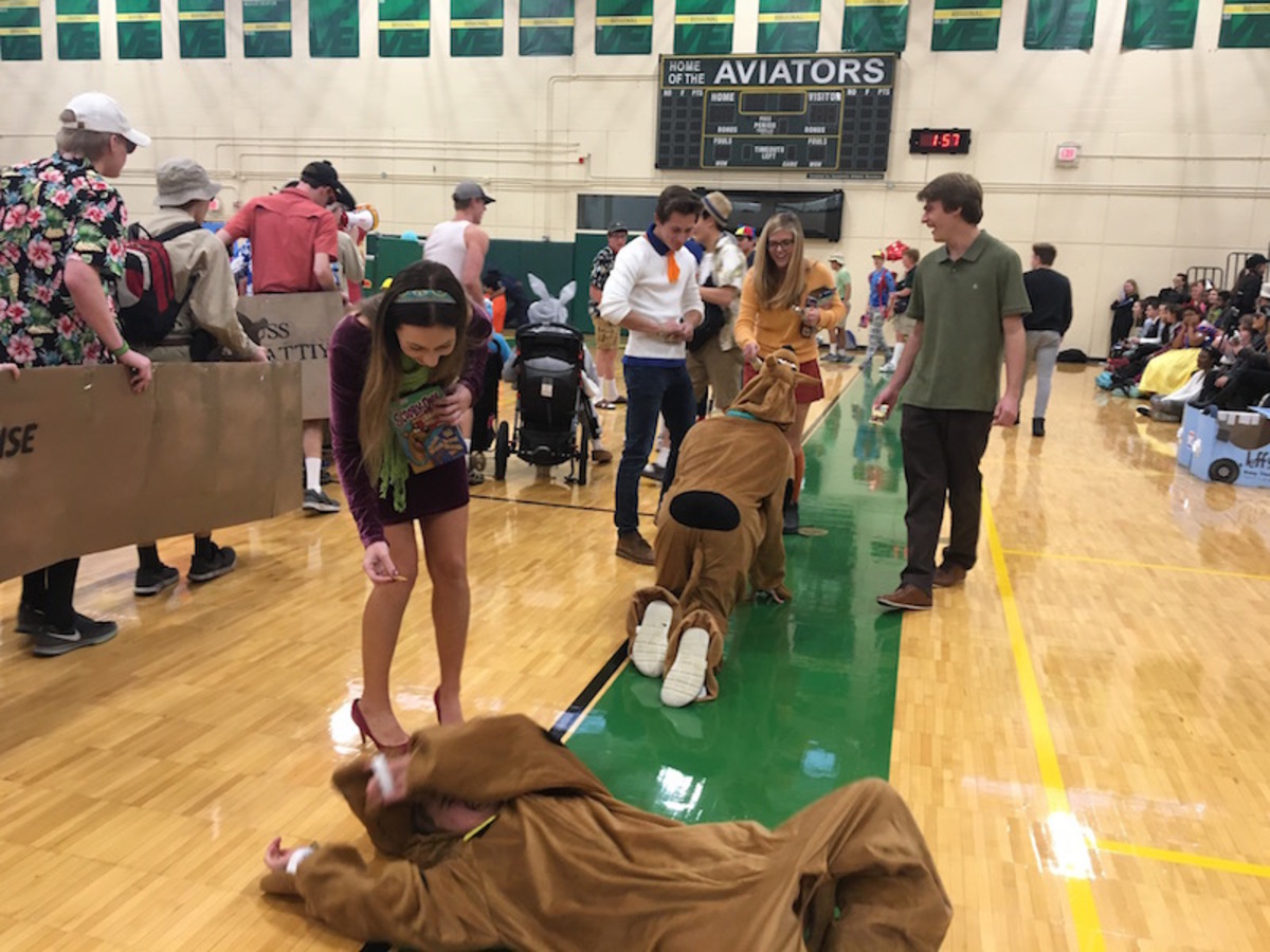 Seniors dress up, enjoy tradition