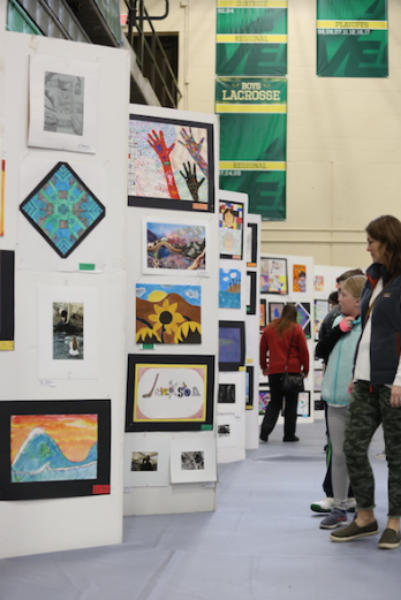 Sycamore families gather for art