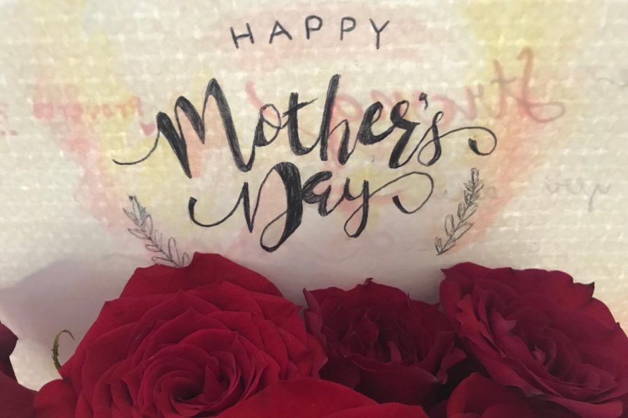MOM.+Mothers+Day+quickly+approaches%2C+arriving+on+May+12+this+year.+A+day+to+cherish+moms%2C+this+article+features+fresh+ideas+to+triumphantly+celebrate+all+that+our+moms+have+done+for+us.+