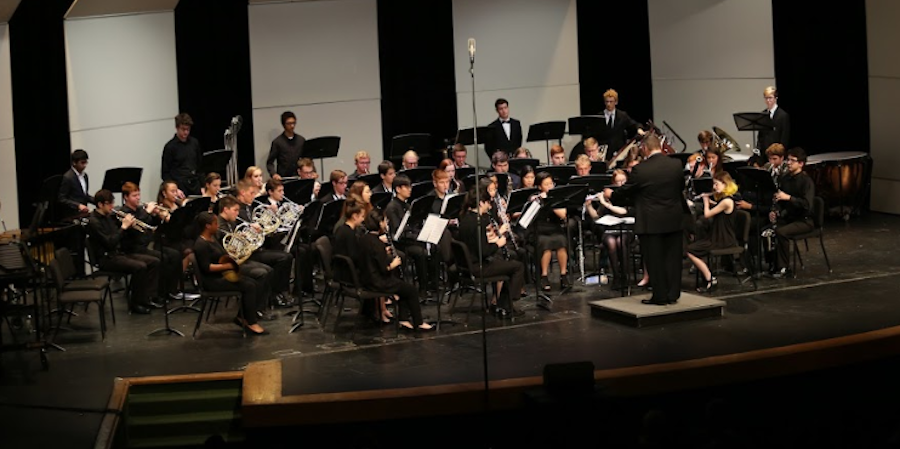 SHS plays concert